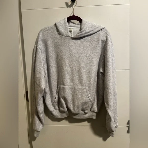 Skims Cotton Fleece Classic Pullover
Hoodie - Picture 2 of 4